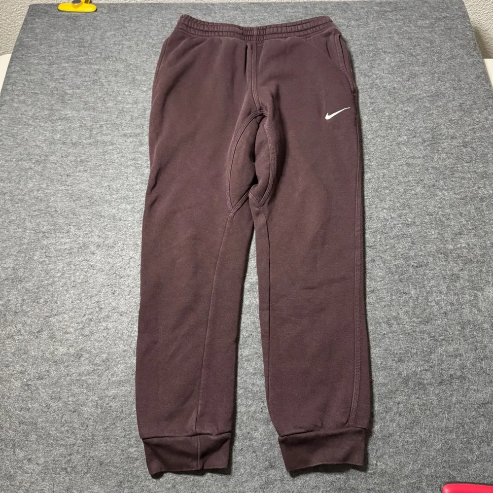 Nike Club Fleece Joggers Mens Medium Dark Beet Burgundy Sweatpants 826431-203